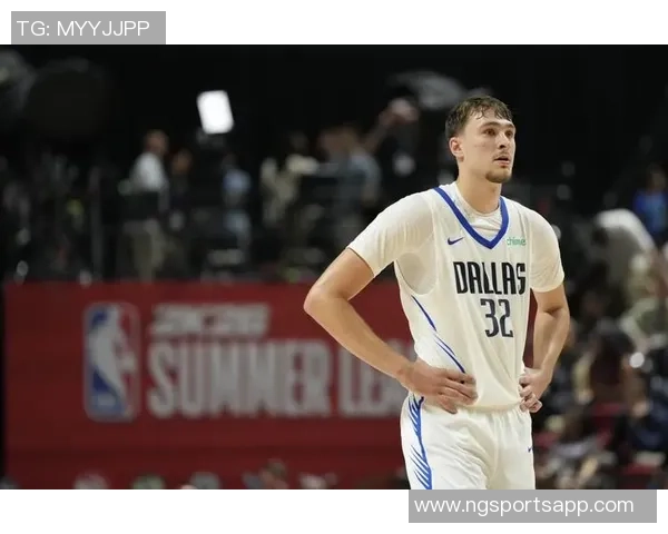 弗拉格解析持球策略助力后卫减压应对全场紧逼挑战 弗拉格解析持球策略助力后卫减压应对全场紧逼挑战