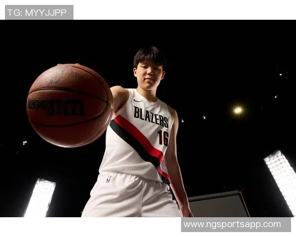 杨瀚森分享防守库里经验教练组指导我调整站位策略