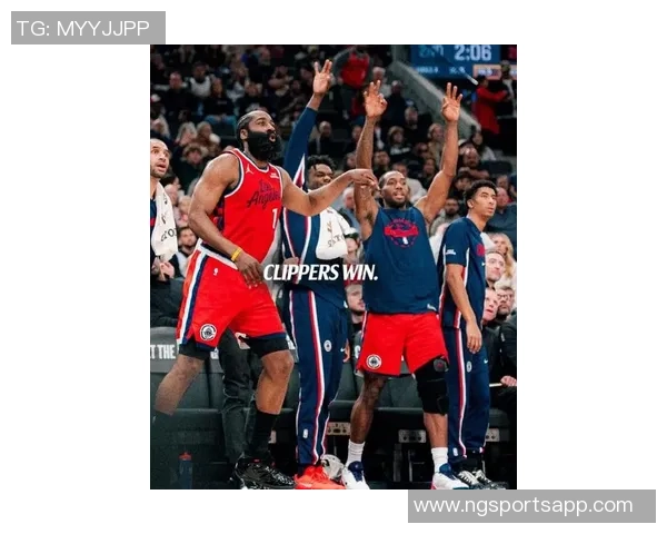 快船与爵士首发阵容揭晓哈登领衔冲击胜利之路 快船与爵士首发阵容揭晓哈登领衔冲击胜利之路